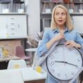 Praca na pół etatu ile godzin obejmuje w praktyce?