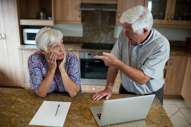 Jak obliczyć emeryturę netto mając brutto?