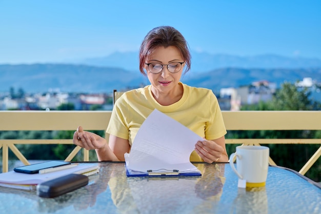 Jak uzyskać zwrot podatku z Holandii po zakończeniu pracy?