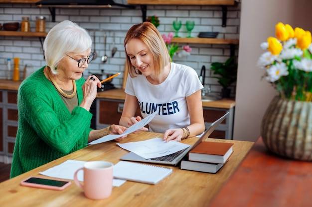 Czy zasiłek wychowawczy wlicza się do emerytury?