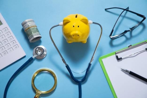 Jak płacić samemu ubezpieczenie zdrowotne i o czym pamiętać?