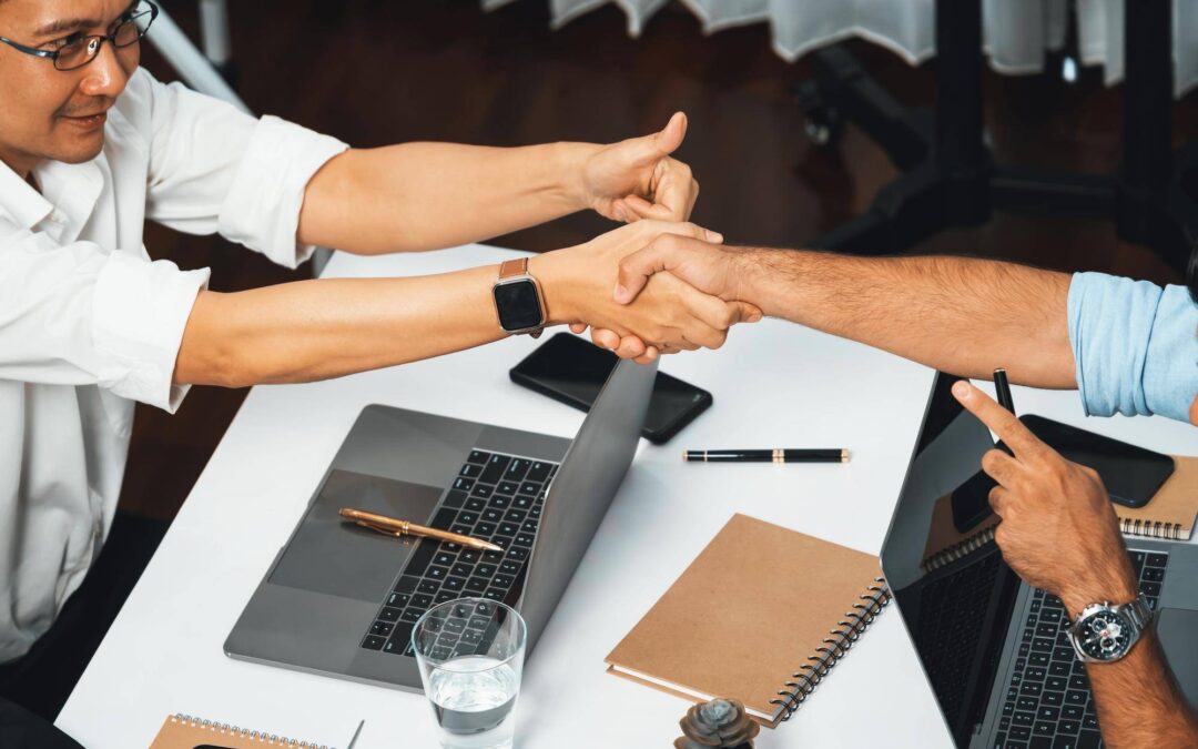 B2B czy etat – co wybrać przy zmianie pracy?