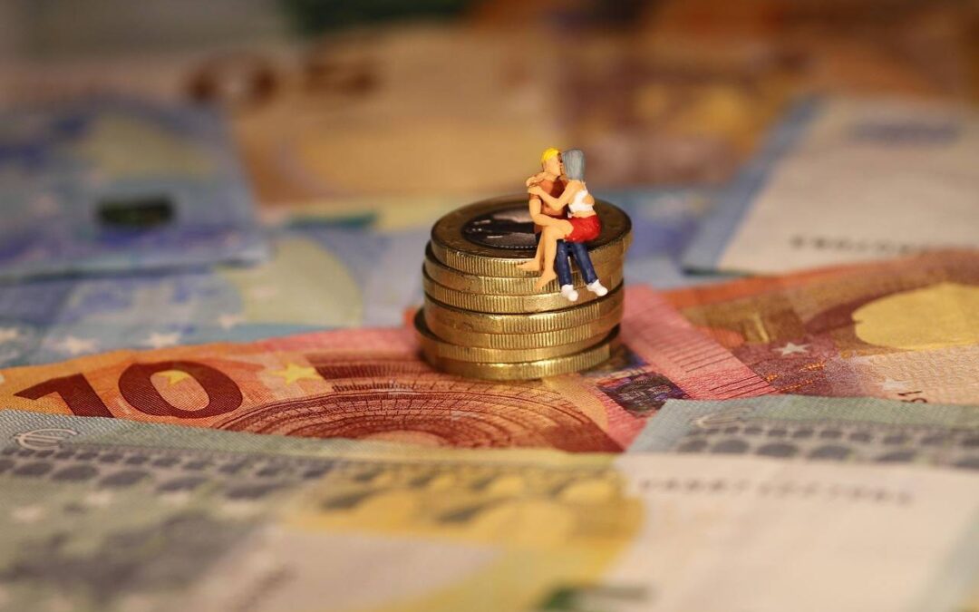 Ile trzeba mieć lat składkowych do emerytury w Polsce?